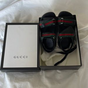 Gucci sandals unisex